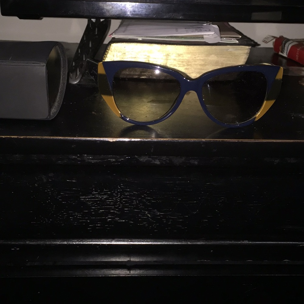 Marc Jacobs shades